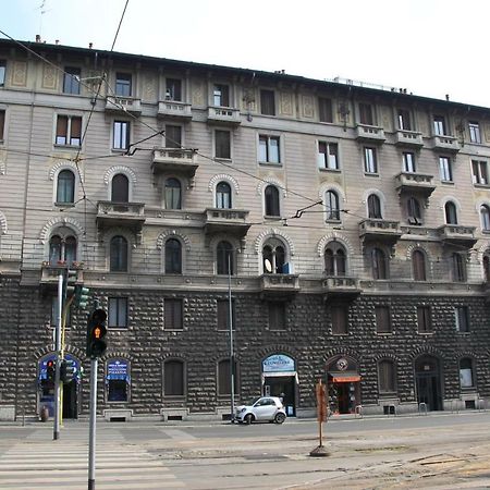 Viale Lunigiana - Penthouse - 6 People Lejlighed Milano Eksteriør billede