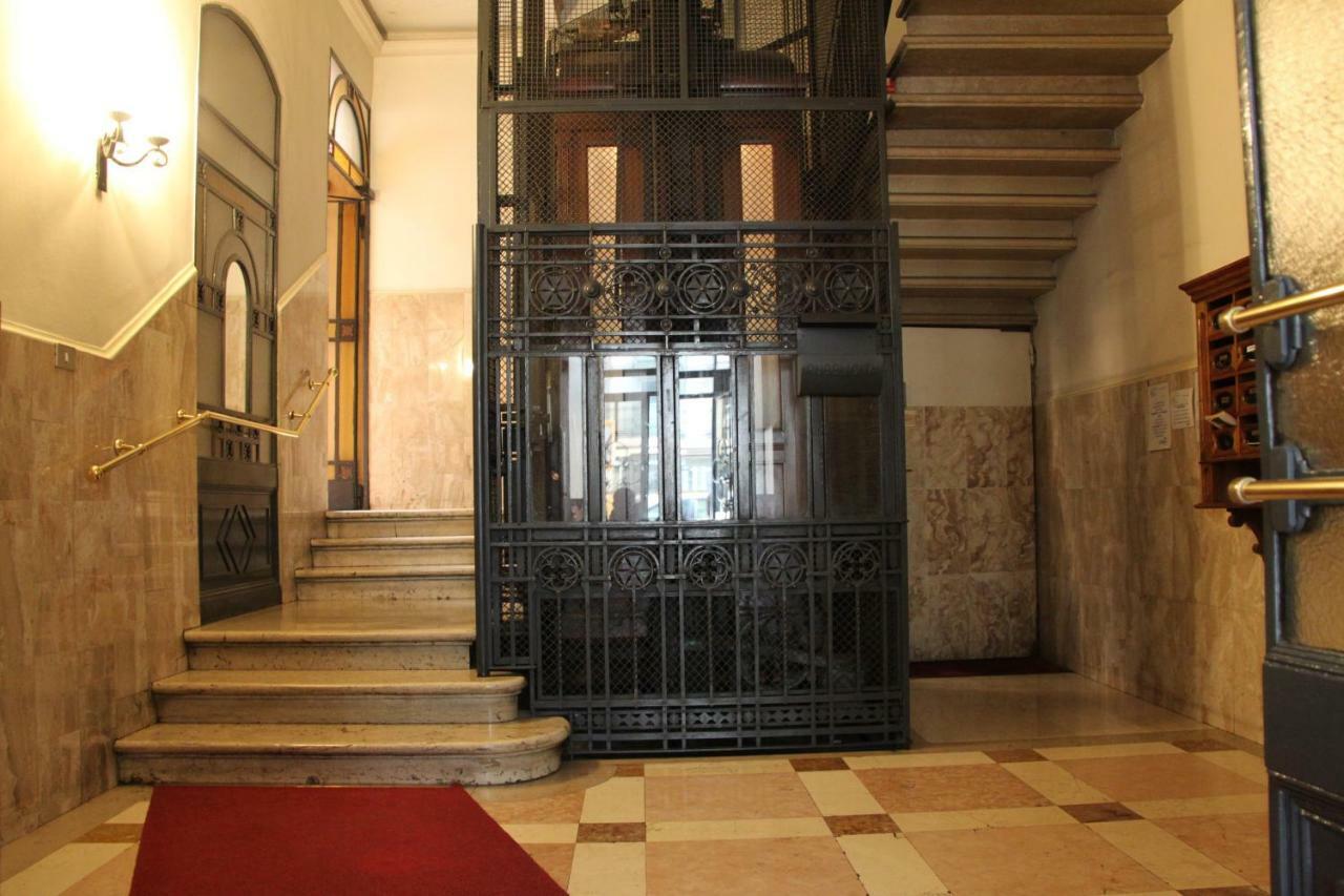 Viale Lunigiana - Penthouse - 6 People Lejlighed Milano Eksteriør billede